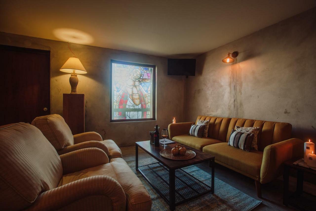 Monastery Suites Oranjestad Dış mekan fotoğraf