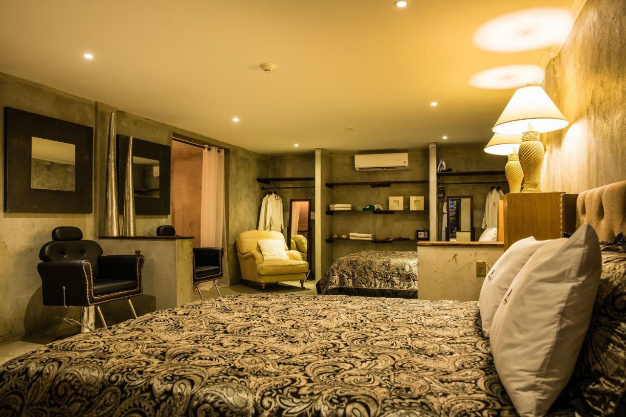 Monastery Suites Oranjestad Dış mekan fotoğraf