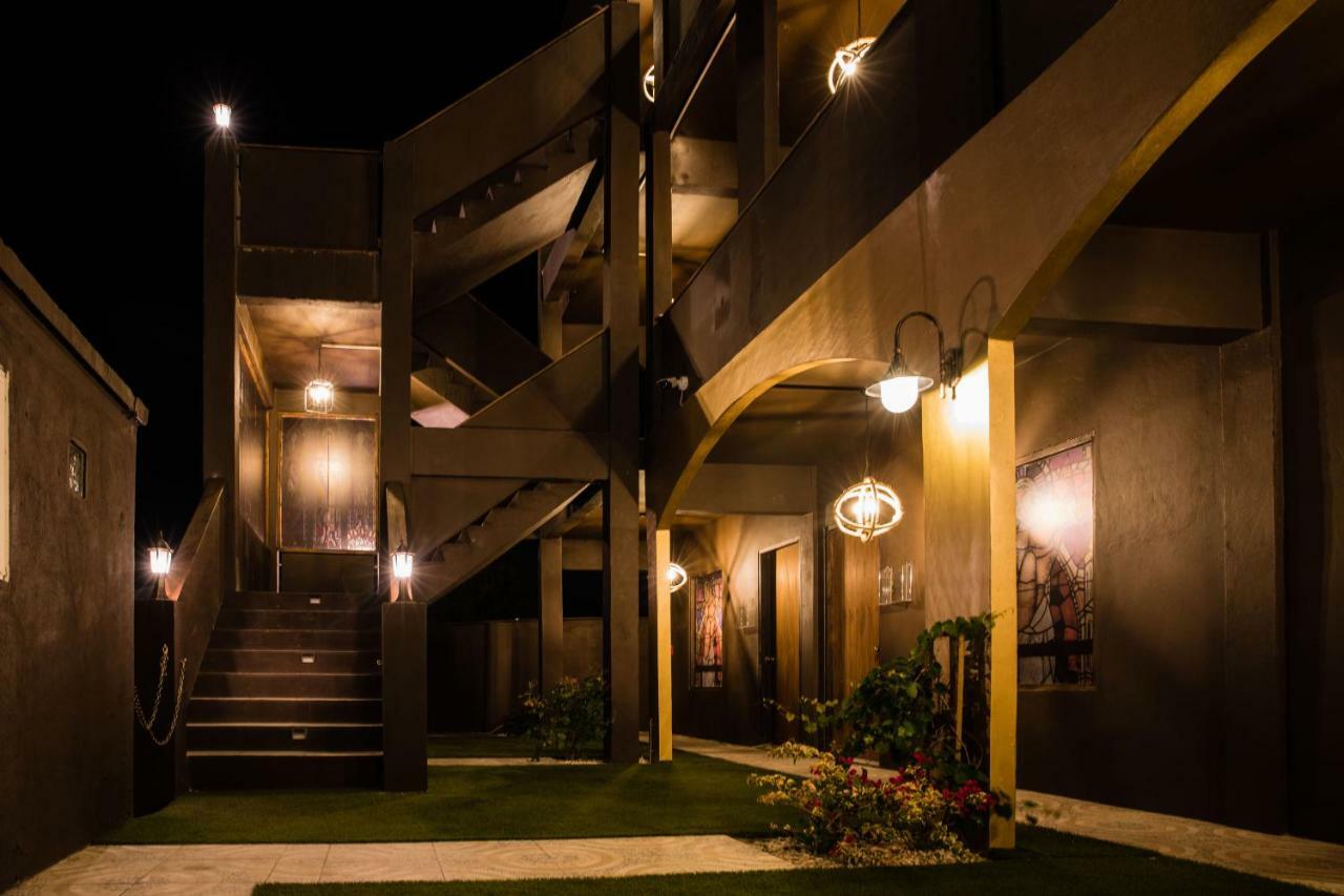 Monastery Suites Oranjestad Dış mekan fotoğraf