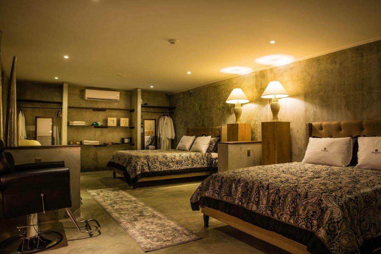 Monastery Suites Oranjestad Dış mekan fotoğraf